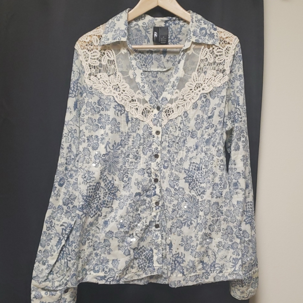BKE Boutique beaded lace cotton blouse